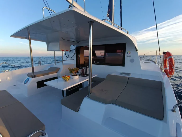 Catamaran-Aventura-34-Barcelona-12